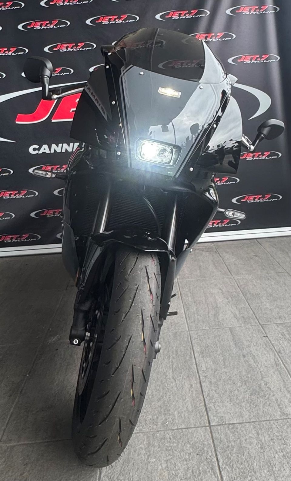 YAMAHA XSR 900 ABS 2