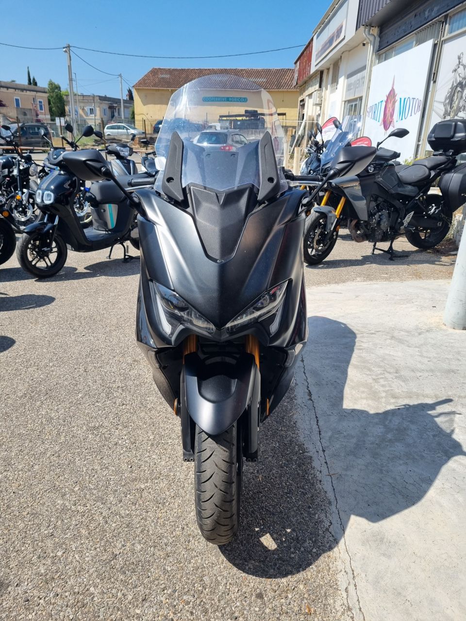 YAMAHA XP T-MAX 560 TECH MAX 1