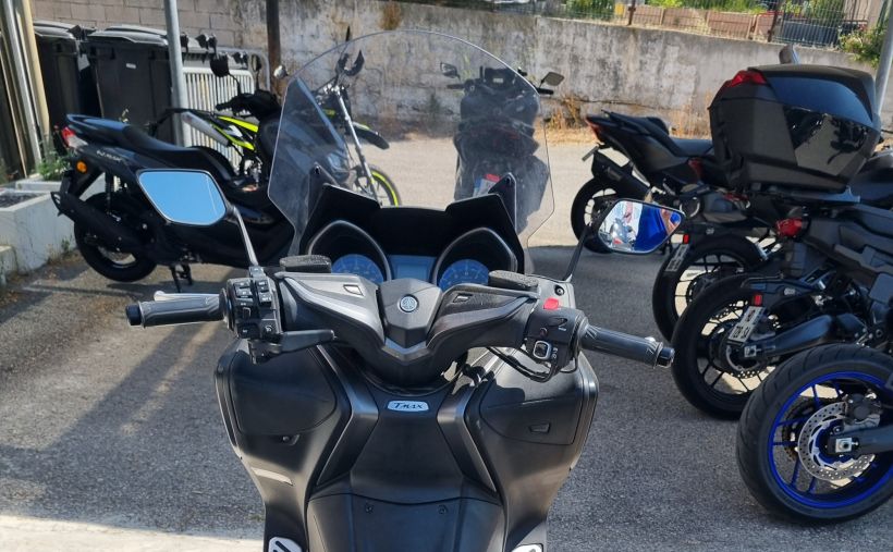 YAMAHA XP T-MAX 560 TECH MAX 2