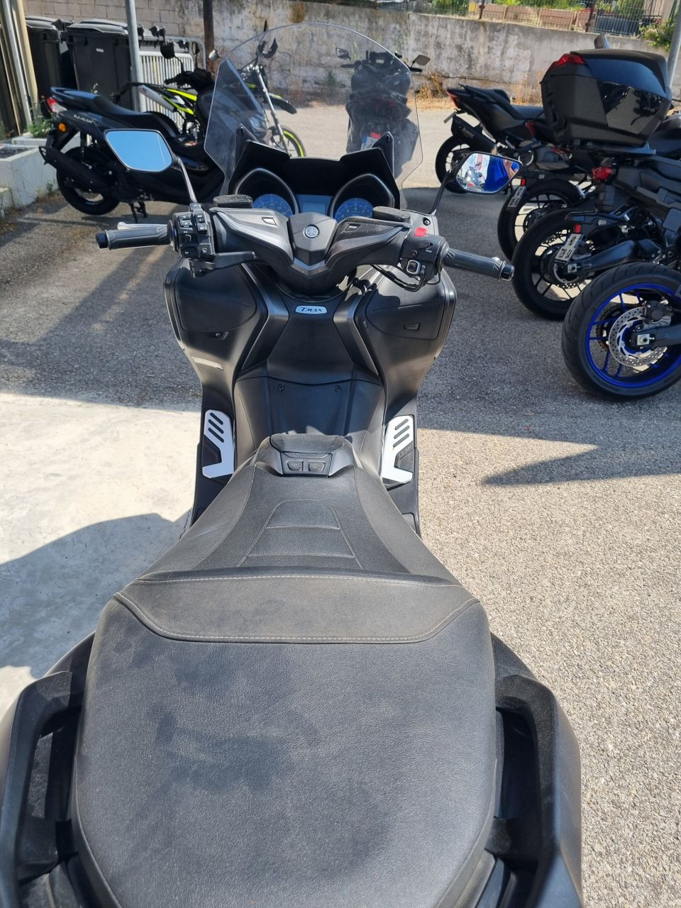 YAMAHA XP T-MAX 560 TECH MAX 2