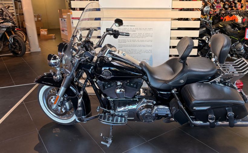 HARLEY-DAVIDSON TOURING ROAD KING 1584 CLASSIC 3