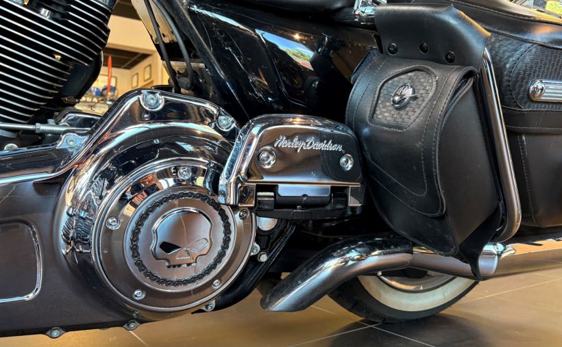 HARLEY-DAVIDSON TOURING ROAD KING 1584 CLASSIC 4