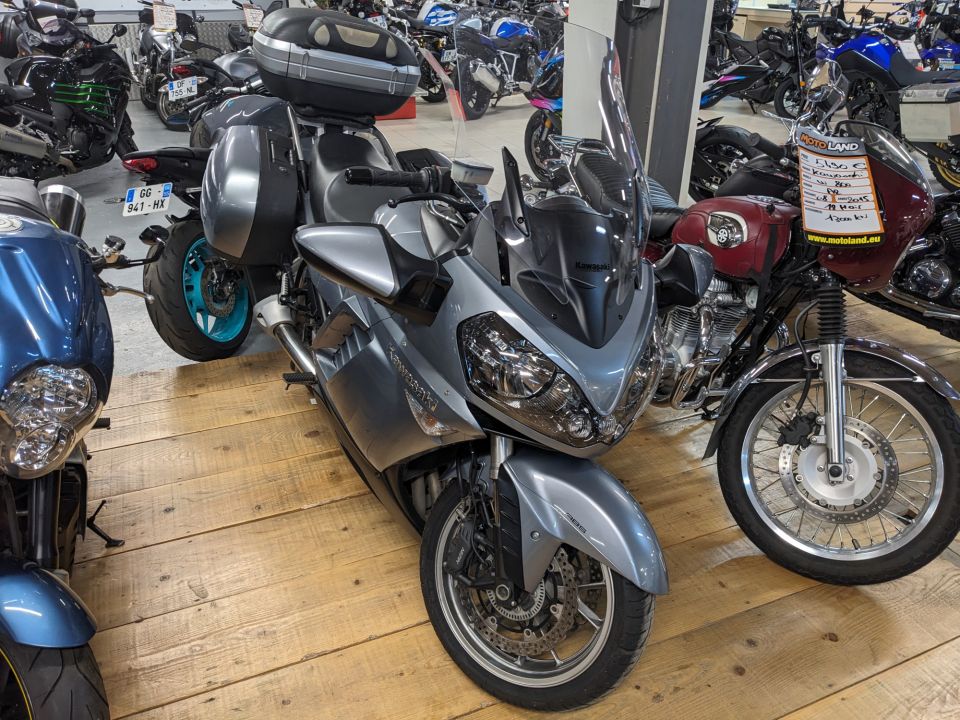 KAWASAKI GTR 1400 20