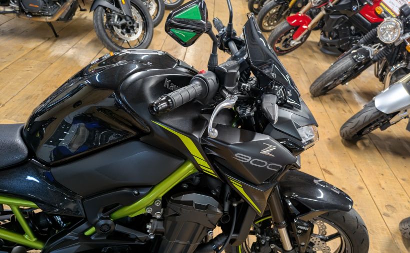 KAWASAKI Z 900 4