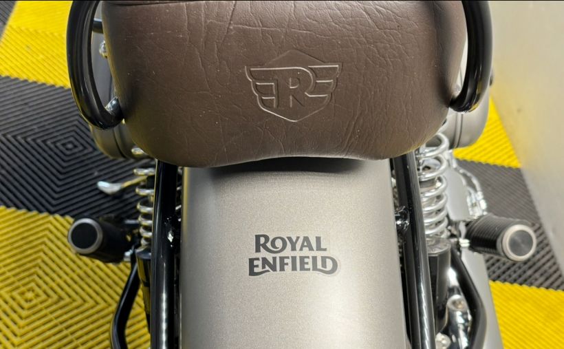 ROYAL ENFIELD CLASSIC 4
