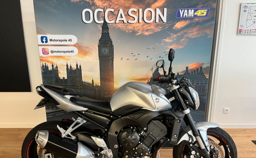 YAMAHA FZ1 0