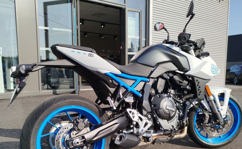 SUZUKI GSX-8S A2 3