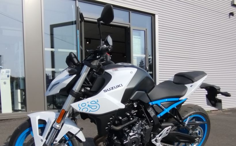 SUZUKI GSX-8S A2 4