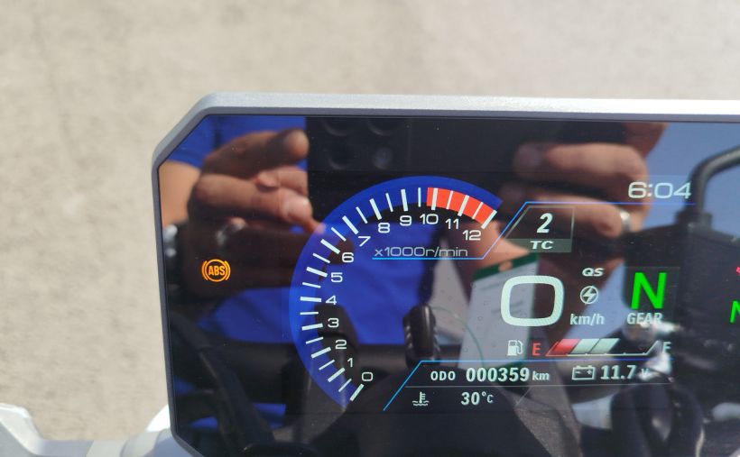 SUZUKI GSX-8S A2 7