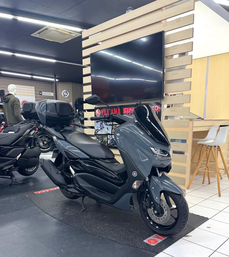 YAMAHA NMAX 125 3