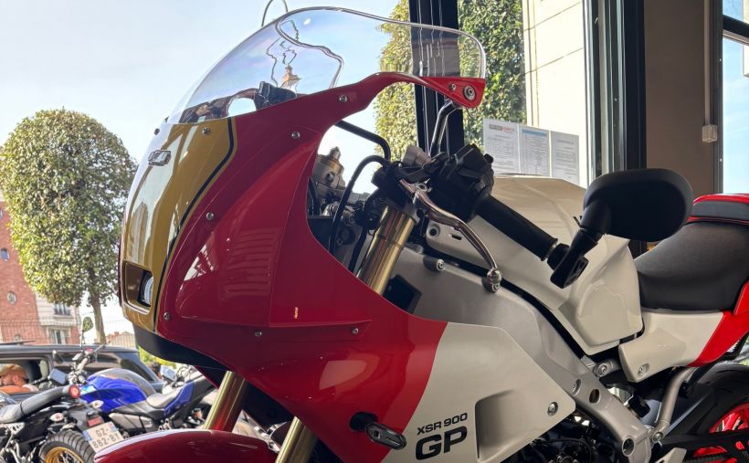 YAMAHA XSR 900 GP 2
