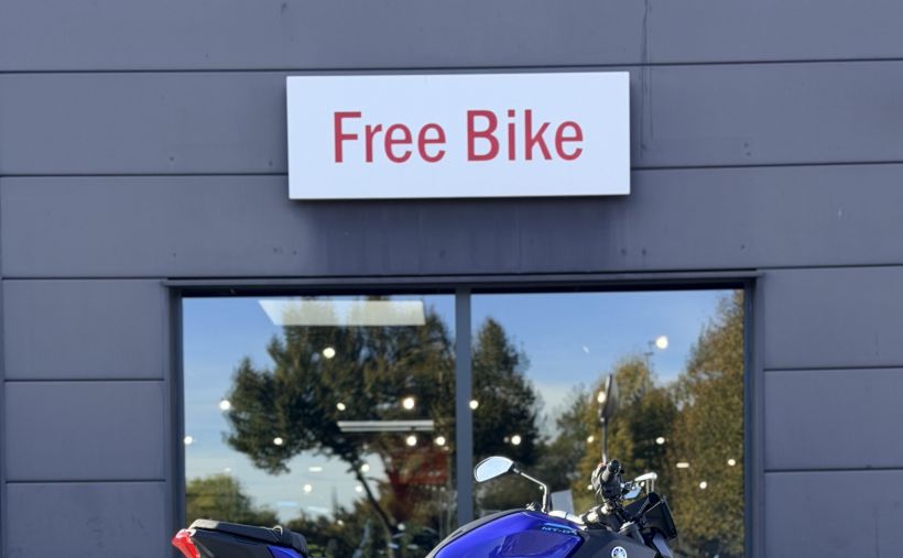 YAMAHA MT-07 Y-AMT 1
