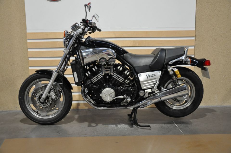 YAMAHA V MAX 1200 8