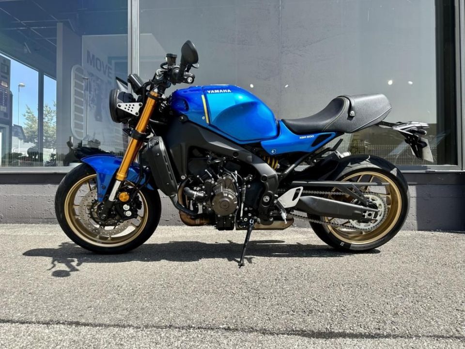 YAMAHA XSR 900 2