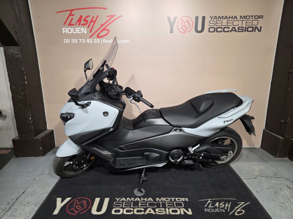 YAMAHA XP T-MAX 560 1