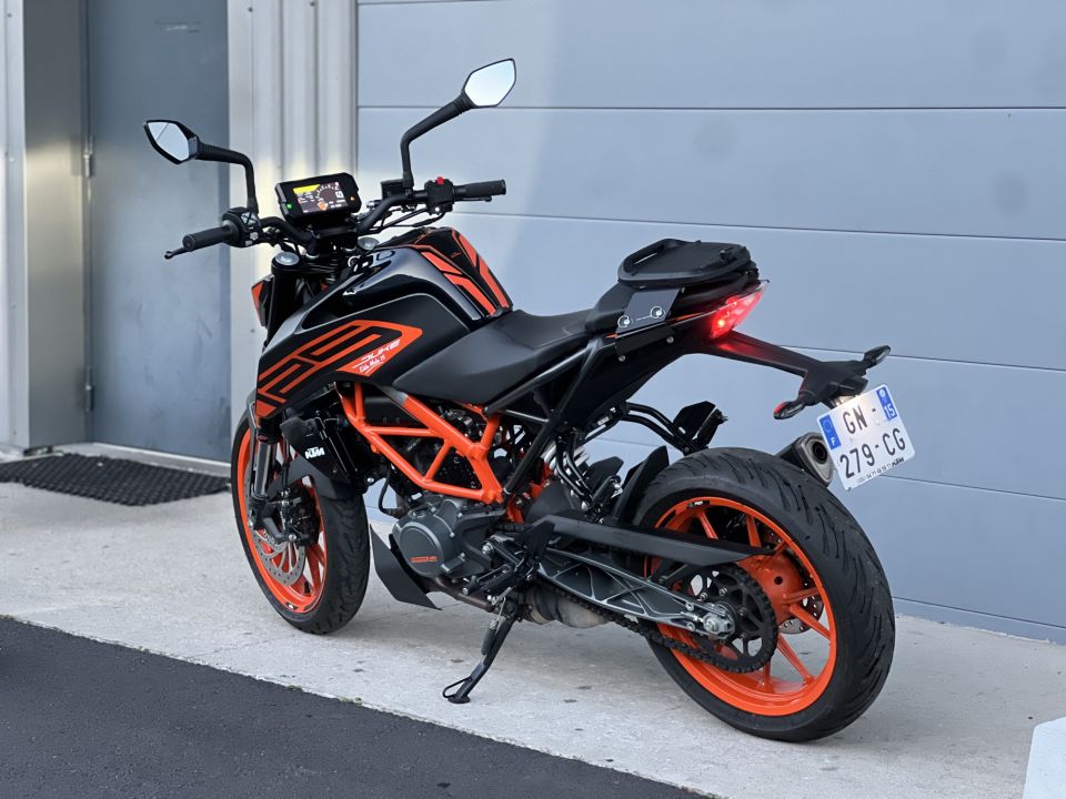 KTM 125 DUKE ABS 5
