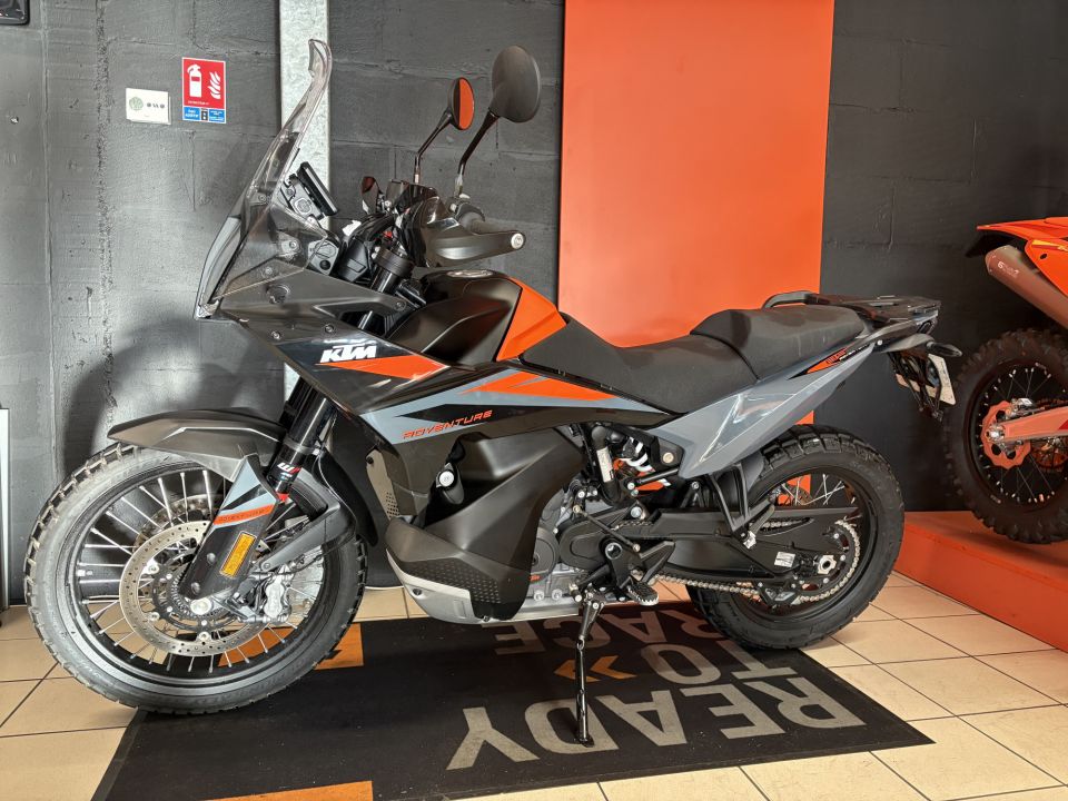 KTM 890 ADVENTURE 8
