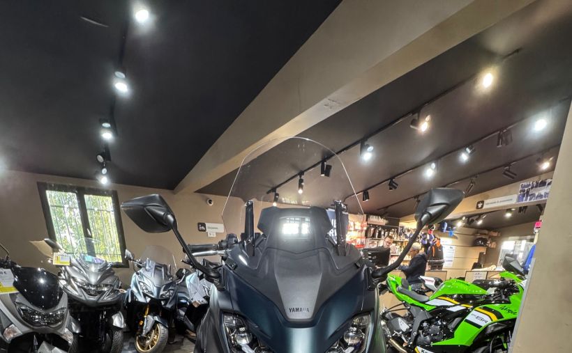 YAMAHA XP T-MAX 560 TECH MAX KAMO 1