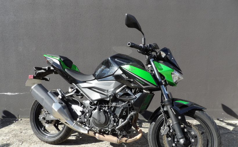 KAWASAKI Z400 1