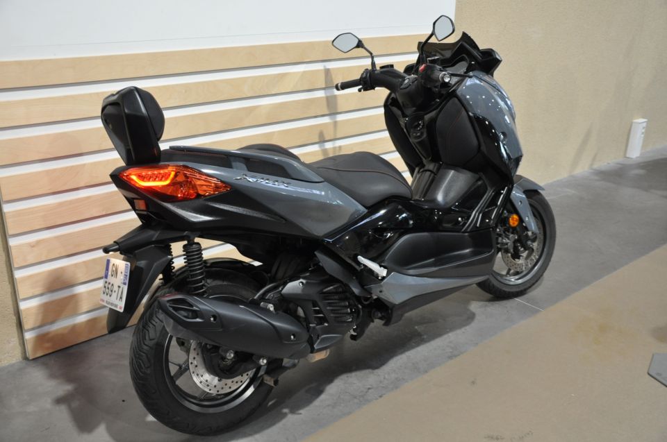 YAMAHA X-MAX 125 TECH MAX 3