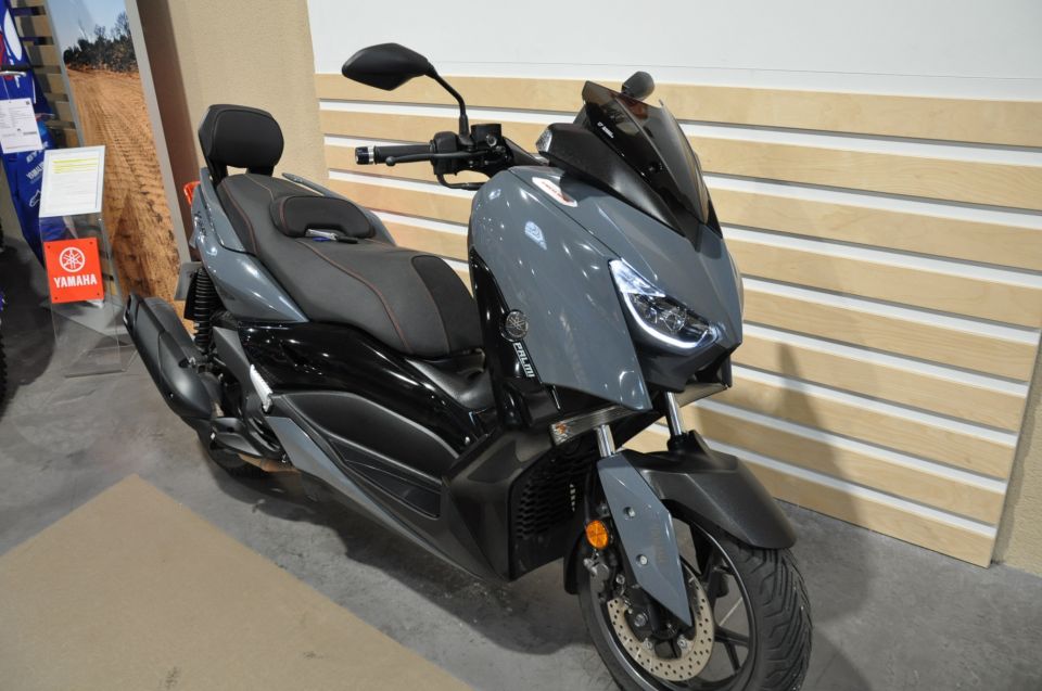 YAMAHA X-MAX 125 TECH MAX 5