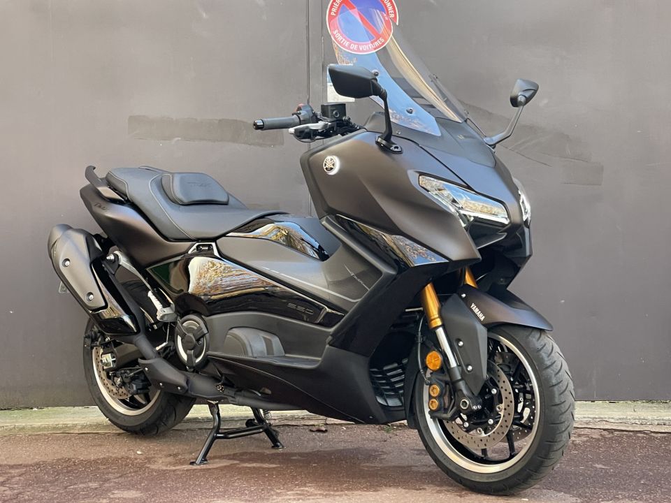 YAMAHA TMAX 560 TECH MAX TECHMAX 2025 - 945KM - GARANTIE CONSTRUCTEUR 1