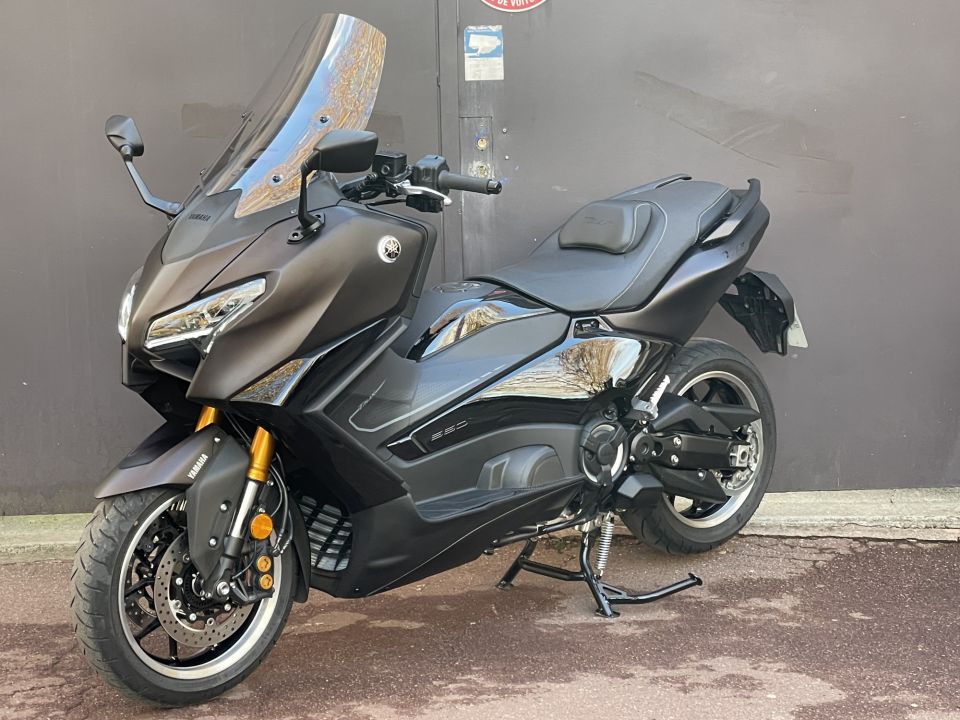 YAMAHA TMAX 560 TECH MAX TECHMAX 2025 - 945KM - GARANTIE CONSTRUCTEUR 2