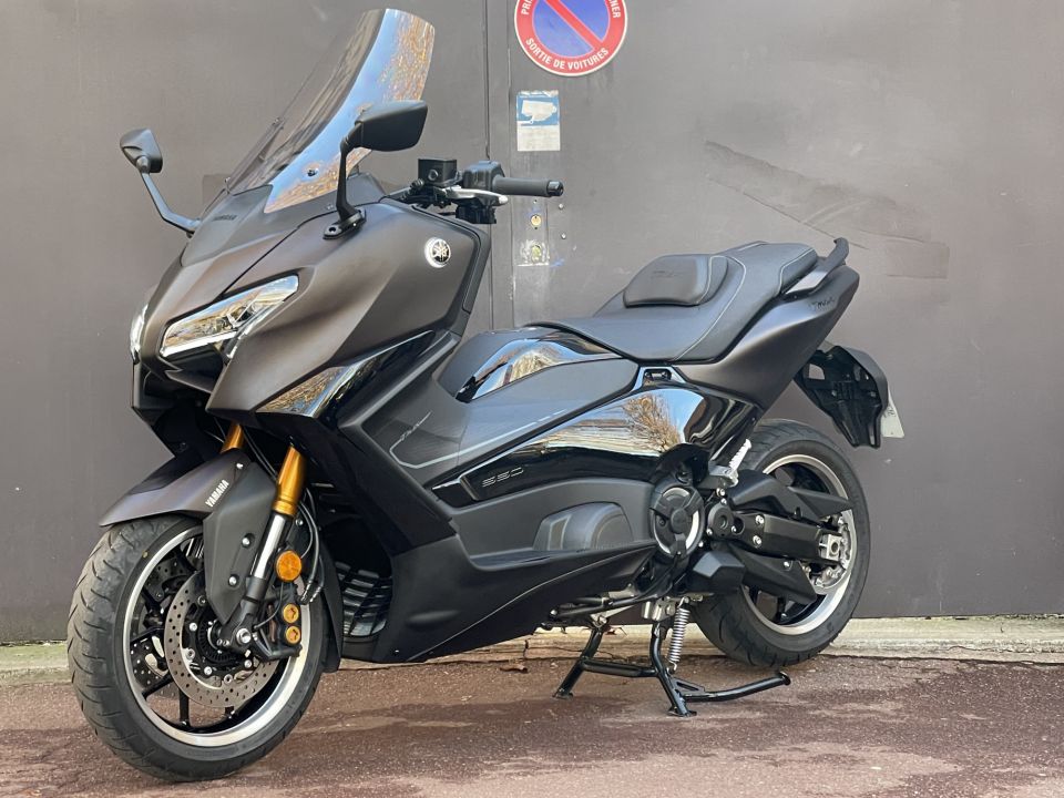 YAMAHA TMAX 560 TECH MAX TECHMAX 2025 - 945KM - GARANTIE CONSTRUCTEUR 3