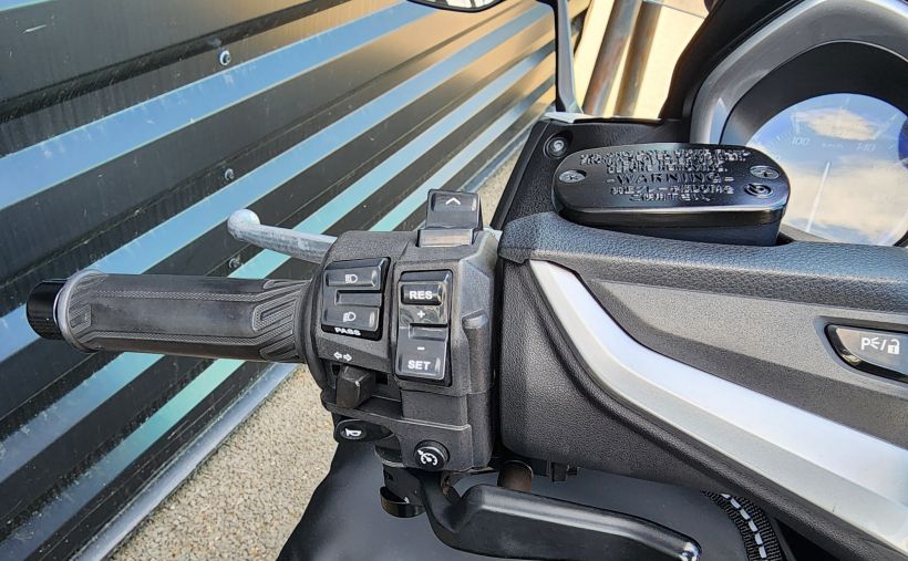 YAMAHA XP T-MAX 530 DX 3