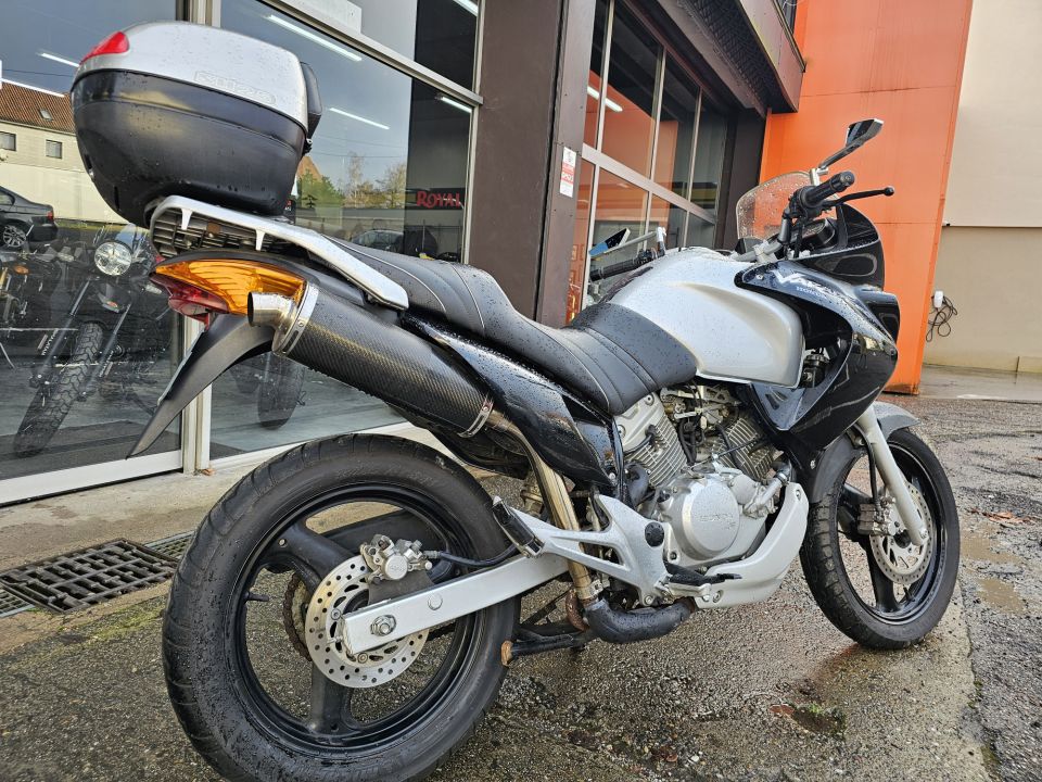 HONDA VARADERO 125 8