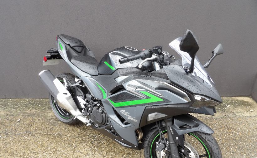 KAWASAKI Ninja 500 0