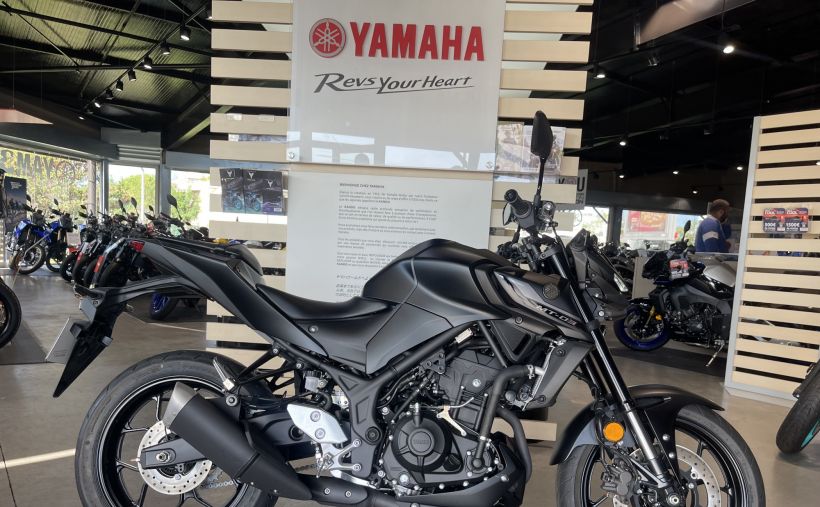 YAMAHA MT-03 2