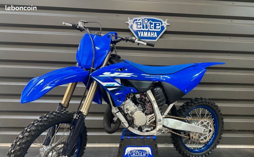 YAMAHA YZ 125 3