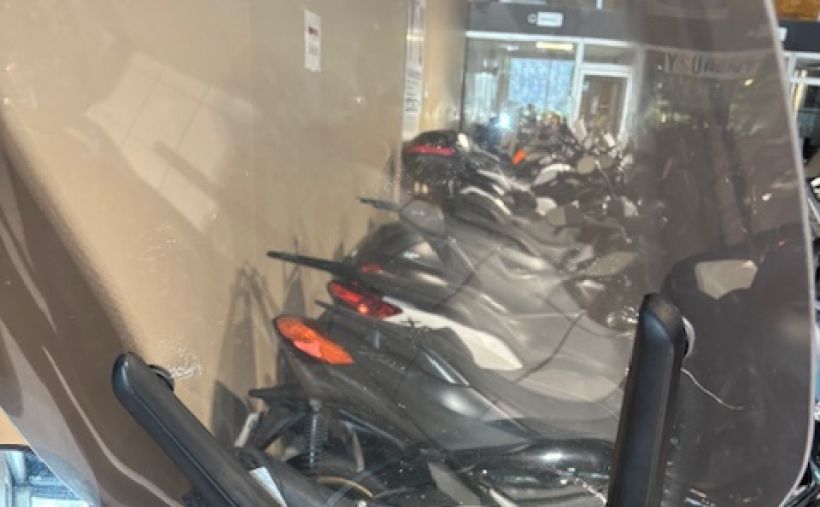 HONDA SH 300 2
