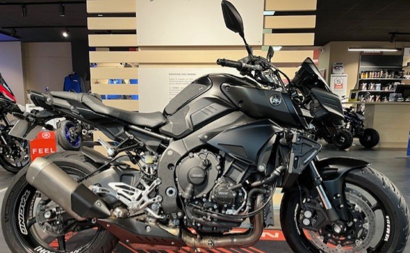 YAMAHA MT-10 1