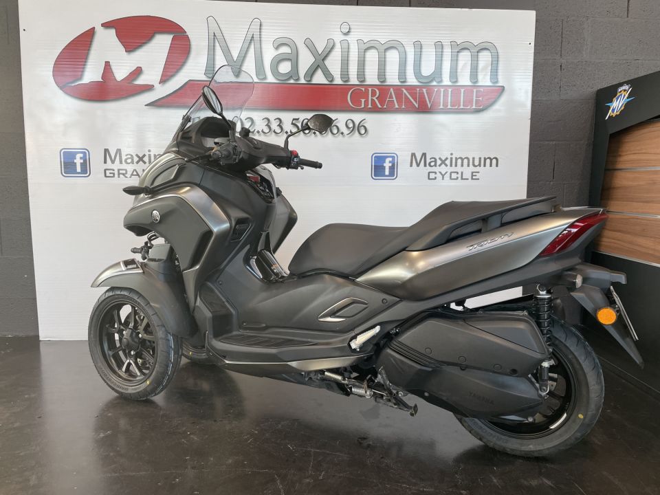 YAMAHA TRICITY 300 12