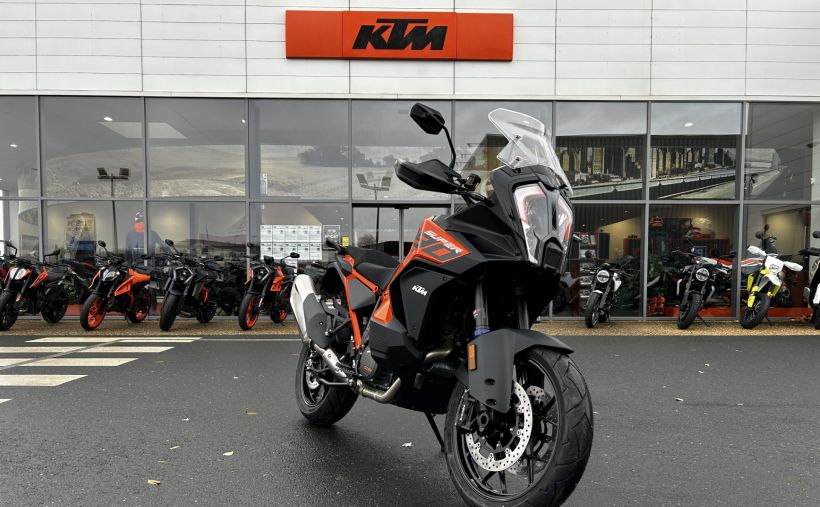 KTM 1290 SUPER ADVENTURE S 1