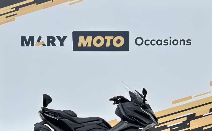 KYMCO AK 550 4