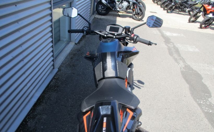 KTM 890 DUKE R 2