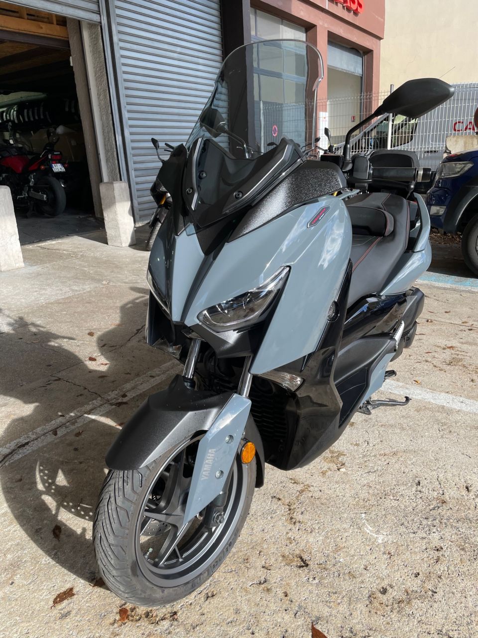 YAMAHA XMAX 125 TECH MAX 0
