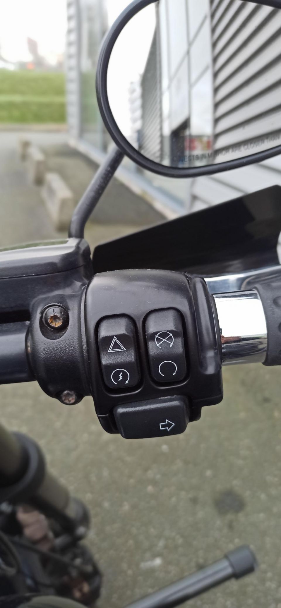 HARLEY-DAVIDSON HARLEY-DAVIDSON LOW RIDER S 1868 30