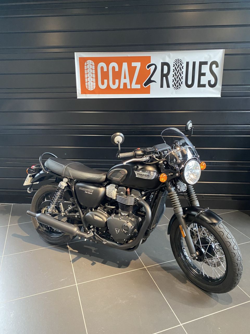 TRIUMPH Bonneville T100 0