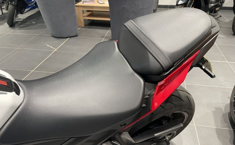 SUZUKI GSX-S 950 3