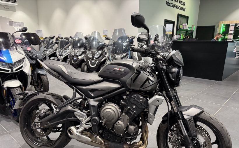 TRIUMPH TRIDENT 660 5