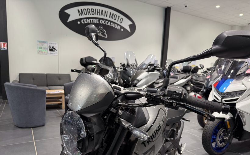 TRIUMPH TRIDENT 660 20