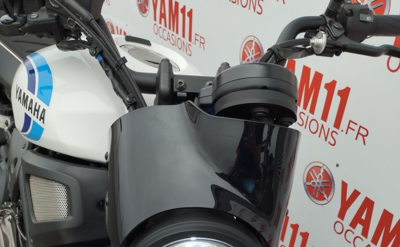 YAMAHA XSR 700 ABS 3