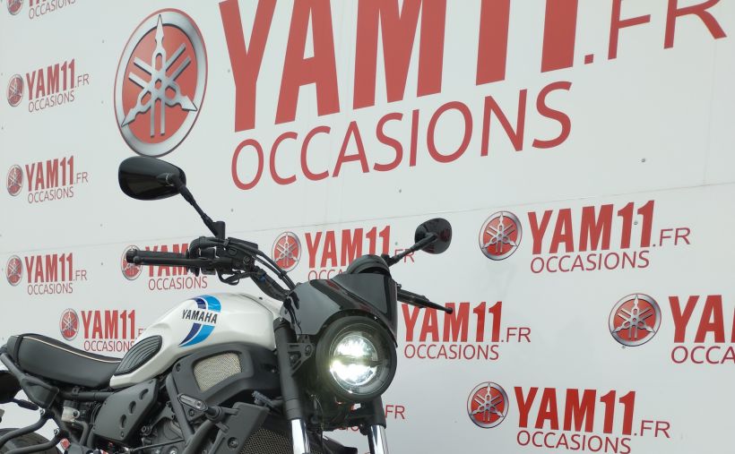 YAMAHA XSR 700 ABS 6