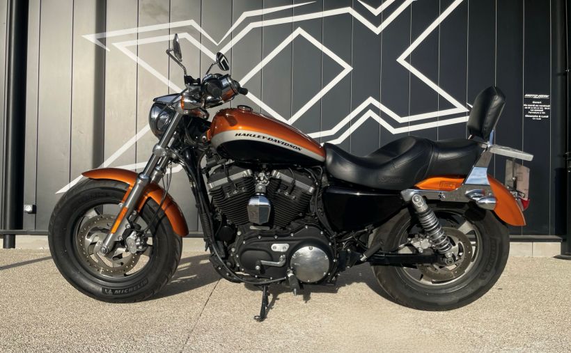 HARLEY-DAVIDSON SPORTSTER CUSTOM 1200 2