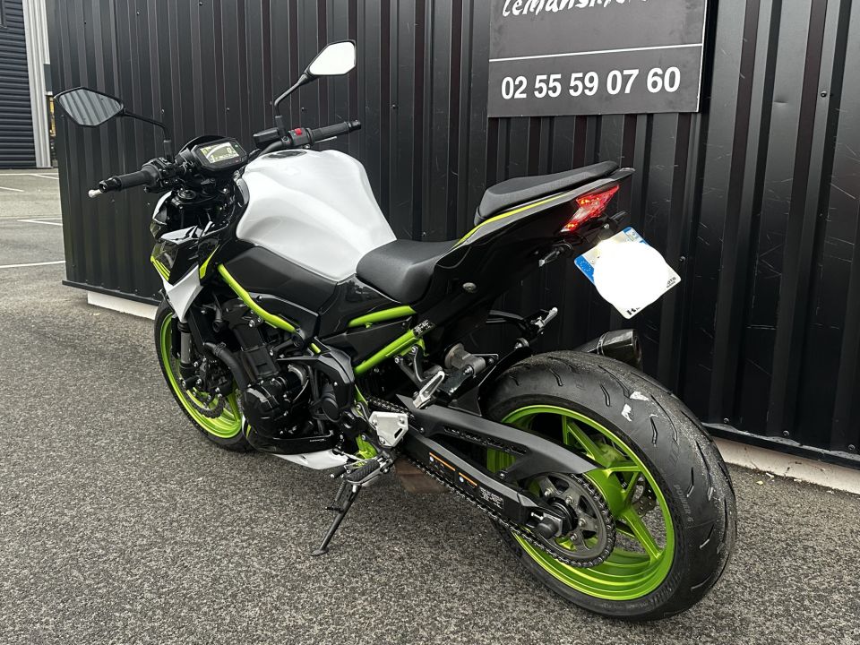 KAWASAKI Z 900 25