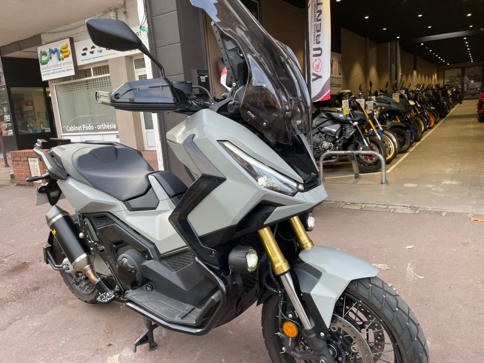 HONDA X-ADV 1